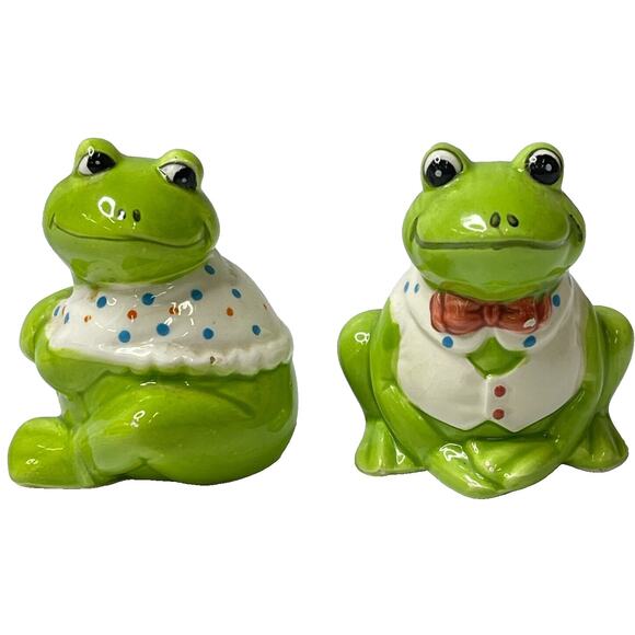 Otagiri Salt & Pepper Green Boy and Girl Frog Shakers Hand Painted Novelty Decor - Picture 2 of 12